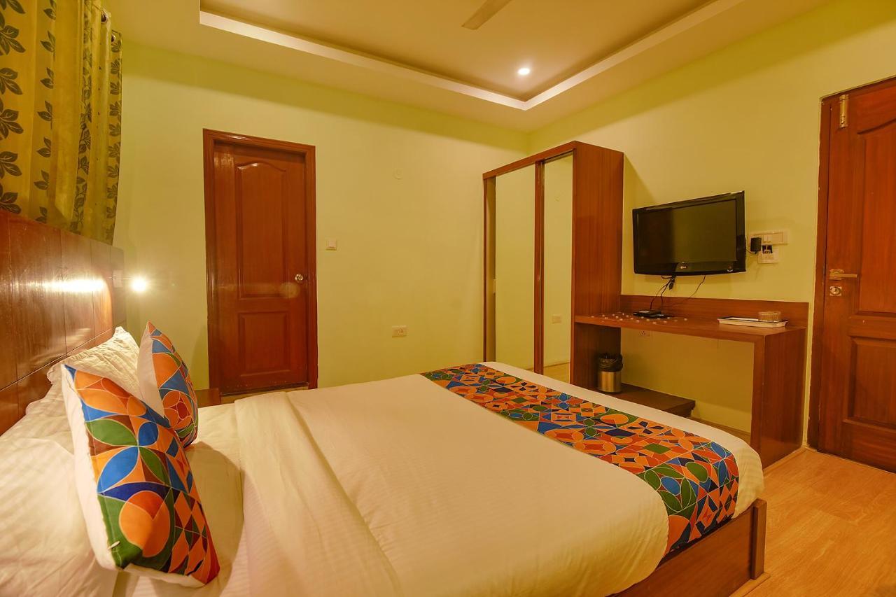 Fabhotel The Btm Palace - Btm Layout Nr Gopalan Innovation Mall Бангалор Екстериор снимка